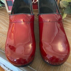 ‼️ Red ‼️ Dansko Shoes